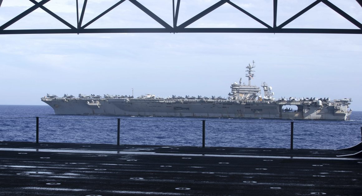 美國航空母艦「林肯號」(CVN-72)。 圖：翻攝US Navy