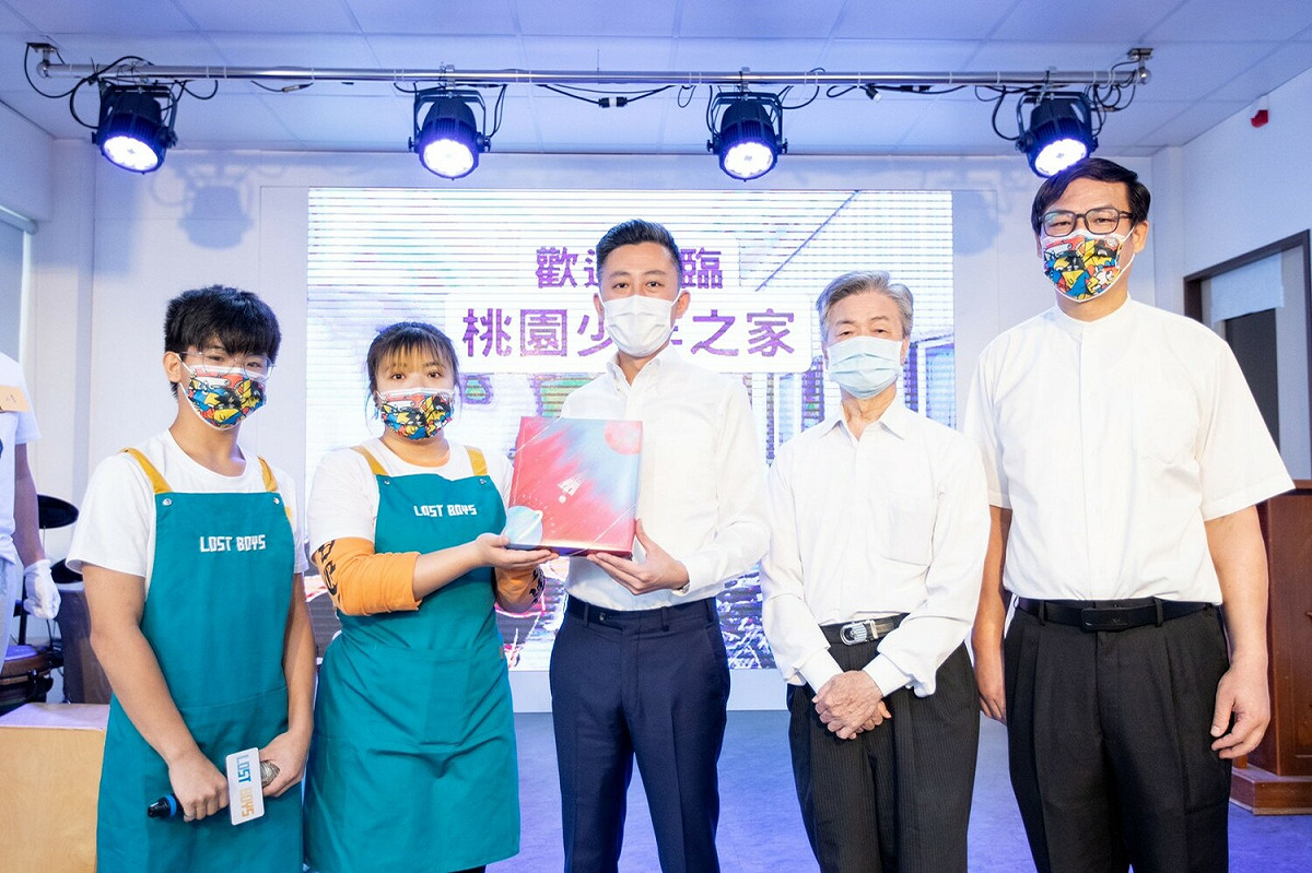 林智堅參訪桃園少年之家。 圖：林智堅競選辦公室／提供