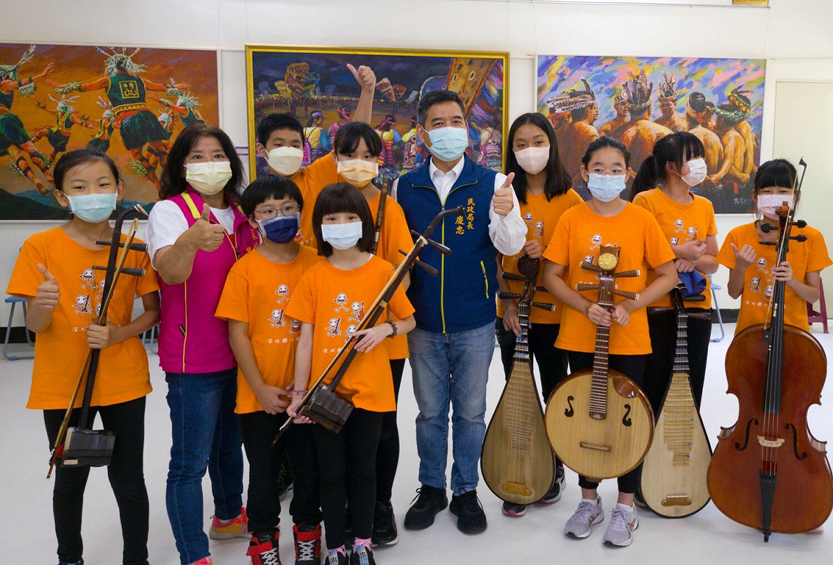 深坑國中國樂團演出。 圖：新北市民政局提供