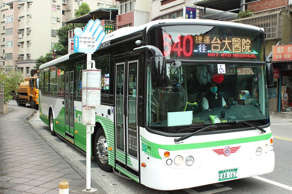 交通部目標六都電動公車占比要達13%。 圖：新北市交通局/提供