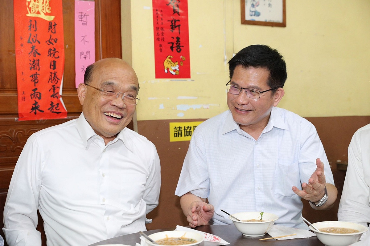 蘇貞昌與林佳龍相約一起來板橋吃麵線。 圖：林佳龍競辦／提供