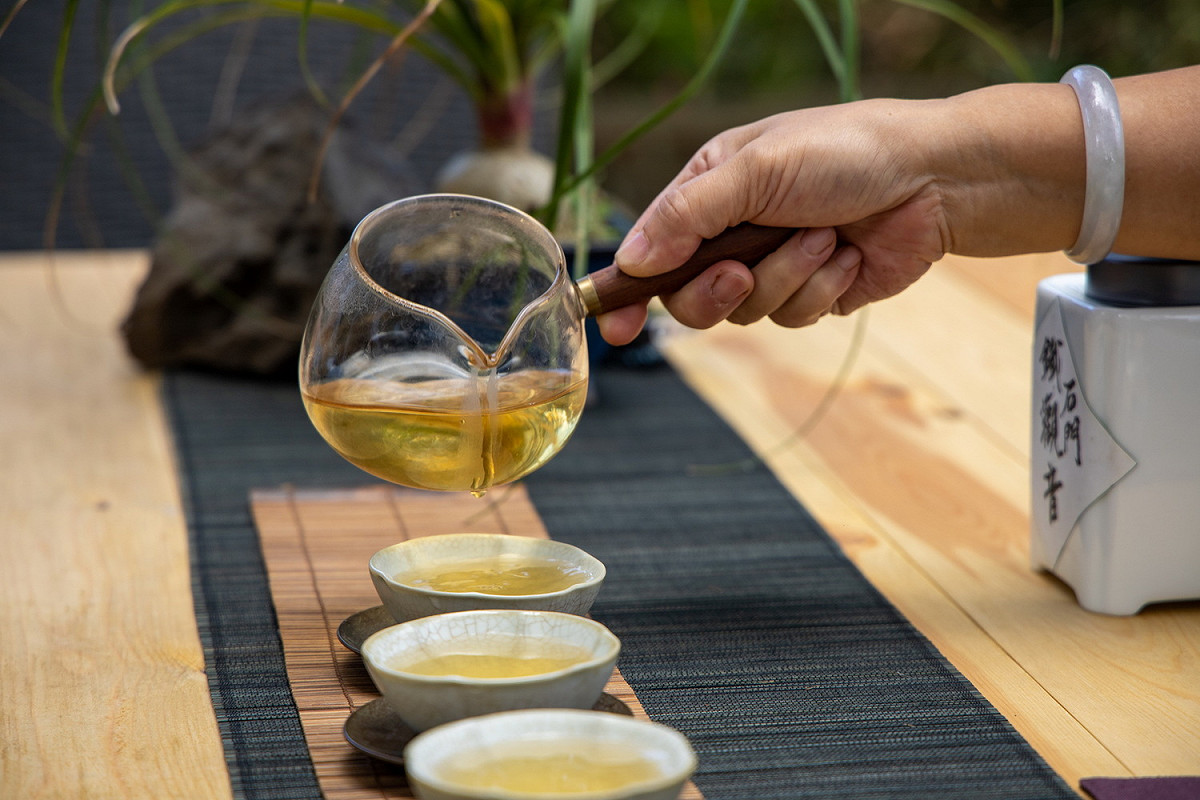 在箴品茶研品嚐人生如茶的茶席體驗。