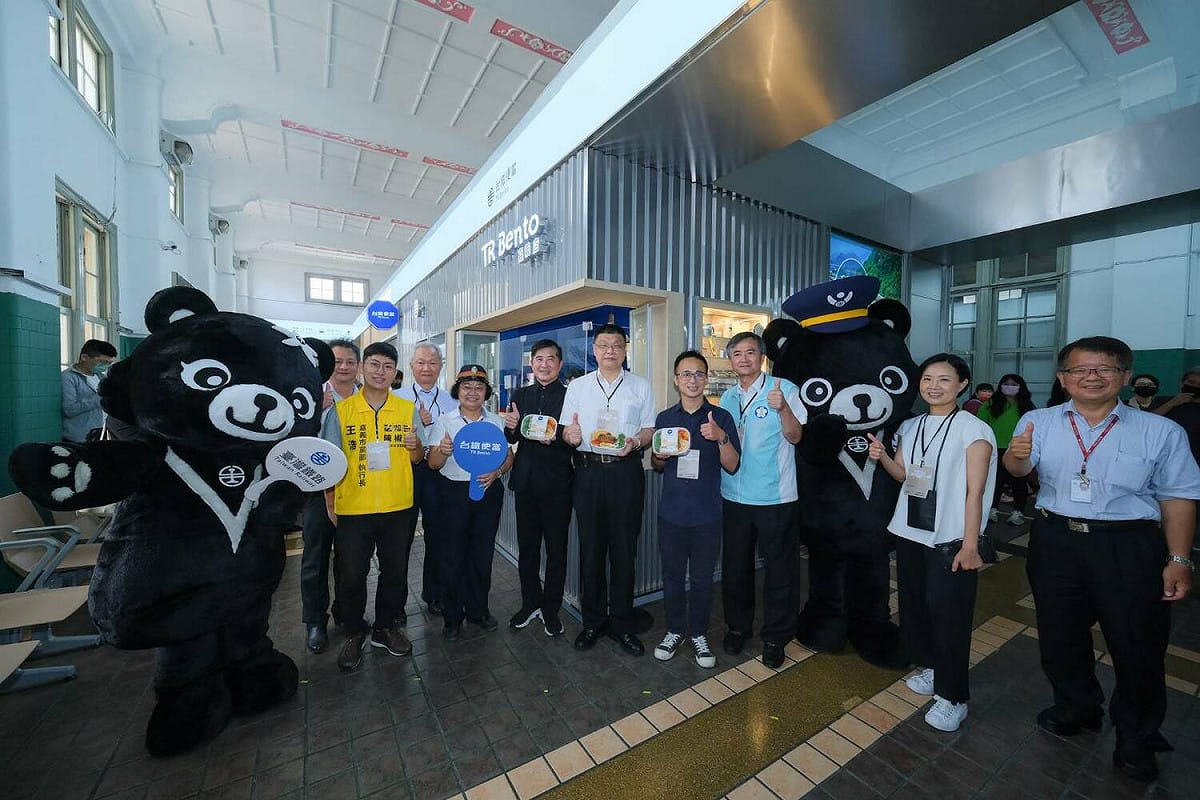 嘉義火車站改造後的候車大廳。 圖：交通部台灣鐵路管理局 / 提供
