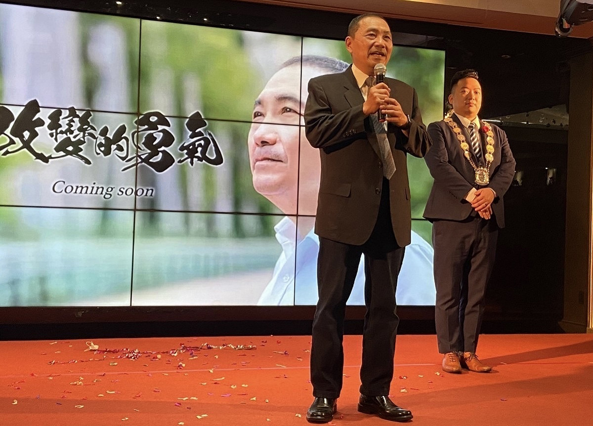 侯友宜致詞感謝青商會，盼與青年局未來能有更多合作。 圖：新北市青年局提供