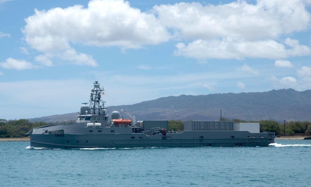 美軍無人運輸艦「遊騎兵號(Ranger)」離開珍珠港加入RIMPAC軍演。 圖：翻攝US Navy