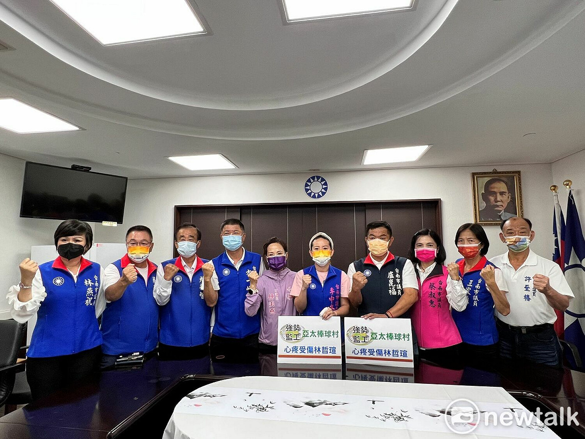 台南市議會國民黨團怒批賴清德時代規劃的亞太國際棒球中心，創紀錄的至今10年仍未完工，從民間出資轉由市府買單，期間找的顧問公司跟建築師，完全沒興建球場經驗，解約後，工期延誤，沒做環評，導致總預算增加12億3千萬元，工程居然只完工3、4成，審計處要請監察院查。 圖：黃博郎／攝