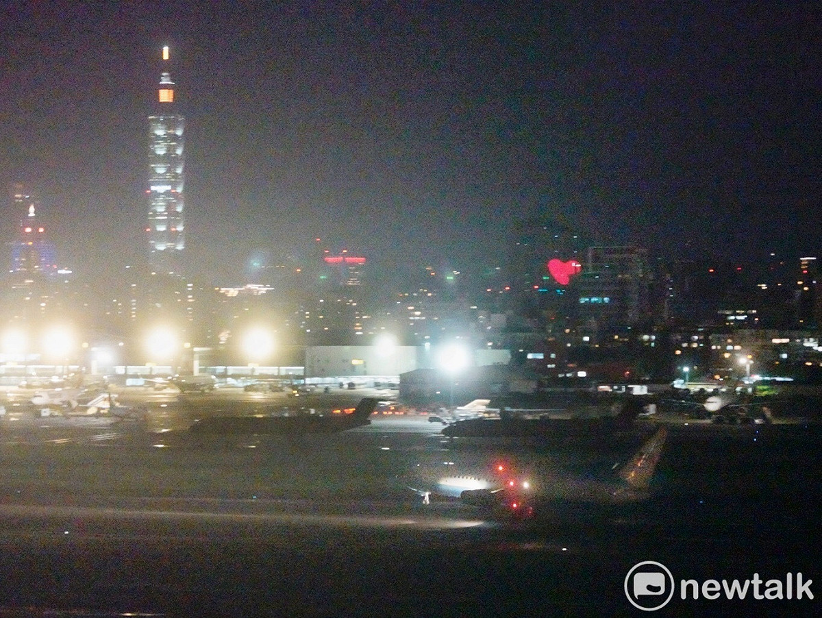 美國眾議院議長裴洛西（Nancy Pelosi）乘坐專機今晚抵台。 圖：張良一 / 攝