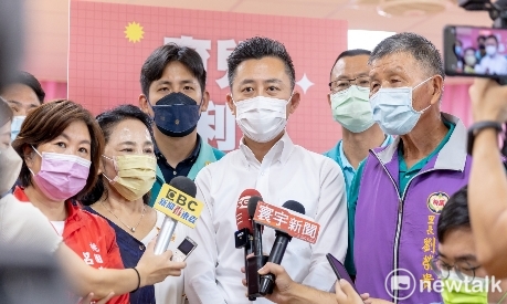 林智堅表示，遺憾未見對手張善政針對中國禁止台灣食品進口有所表態。 圖：林昀真／攝