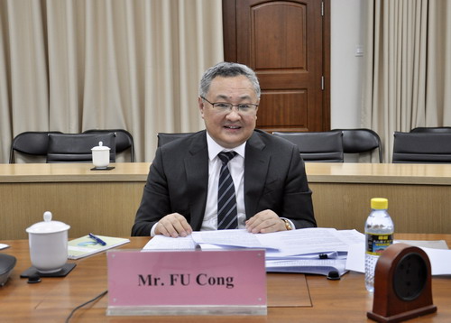 中國外交部軍控司司長傅聰談解決台灣問題「不排除採取軍事措施」，但「使用核武不在方案當中」。 圖：翻攝中國外交部官網