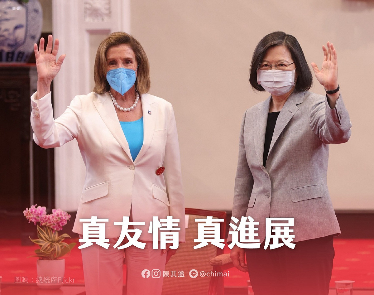 台美是政治上的結盟者。圖為蔡總統接見前美聯邦眾議院議長裴洛西，盼台美繼續相互扶持，讓民主的光芒更加閃耀。(資料照片) 圖：翻攝自陳其邁臉書