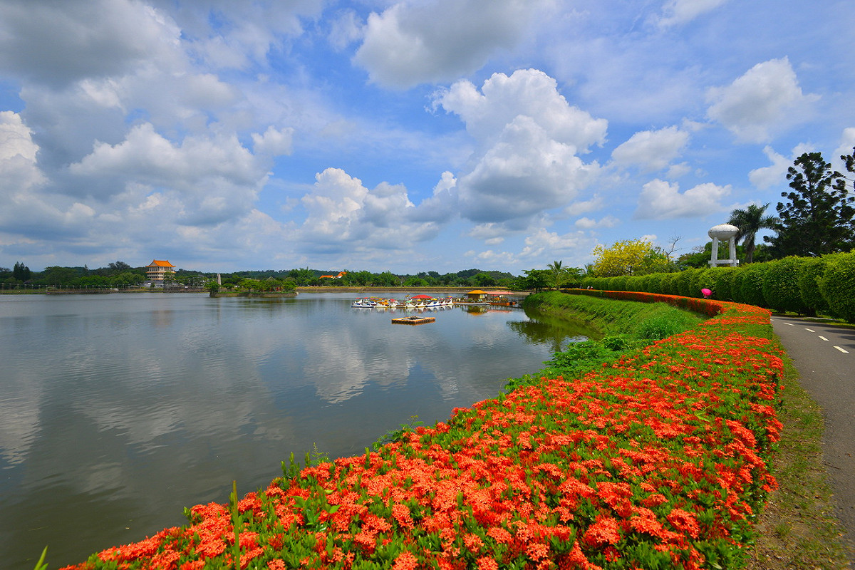 虎頭埤環湖美景。