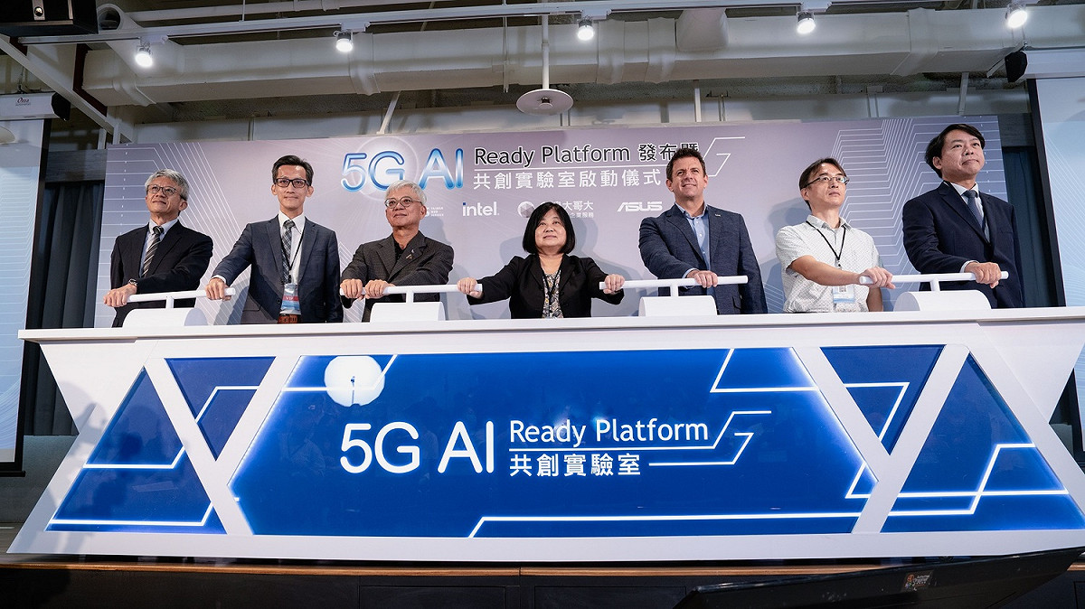 台智雲與華碩攜手台灣大哥大、英特爾（Intel）領航發布5G AI應用解決方案，並於華碩AI雲創園區舉辦5G AI Ready Platform發布暨共創實驗室啟動儀式 圖：台灣大哥大/提供