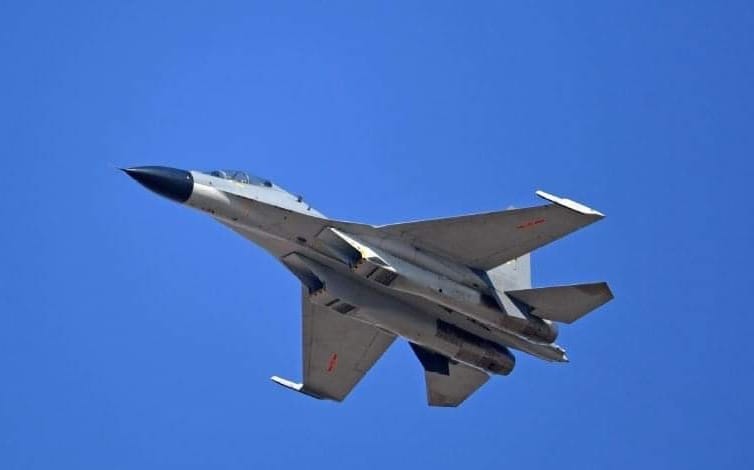 颱風天零共機！中共指派軍艦活動