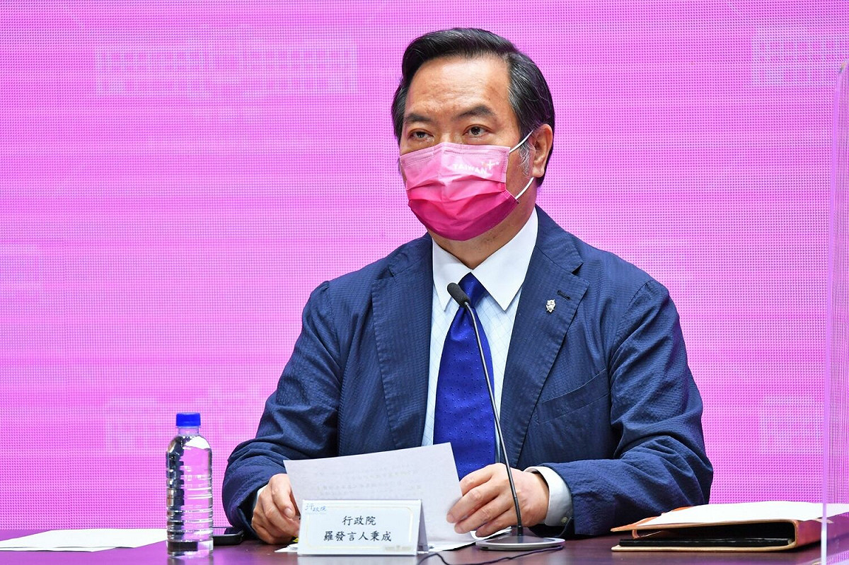行政院政務委員兼發言人羅秉成今（4）天證實，近期遭駭客網攻的政府部門包括總統府、國防部、外交部等。 圖：行政院提供