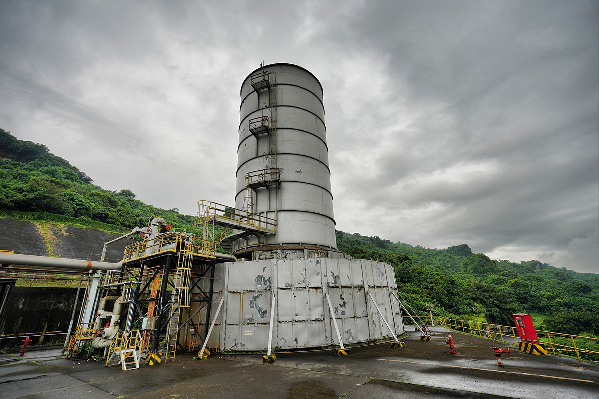 中油高煉廠地面燃燒塔。 圖：高雄市文化局提供