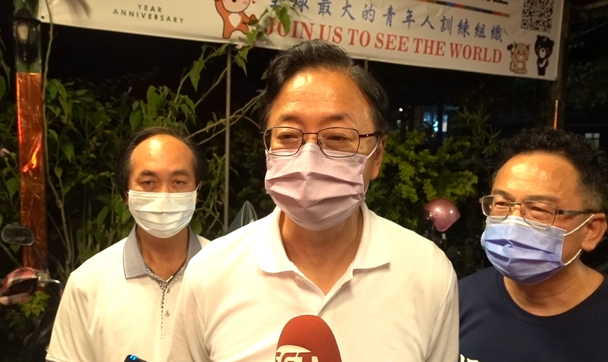 張善政說，綠營想把他抹紅，並不能讓林智堅的論文及球場事件漂白。 圖：林昀真／翻攝