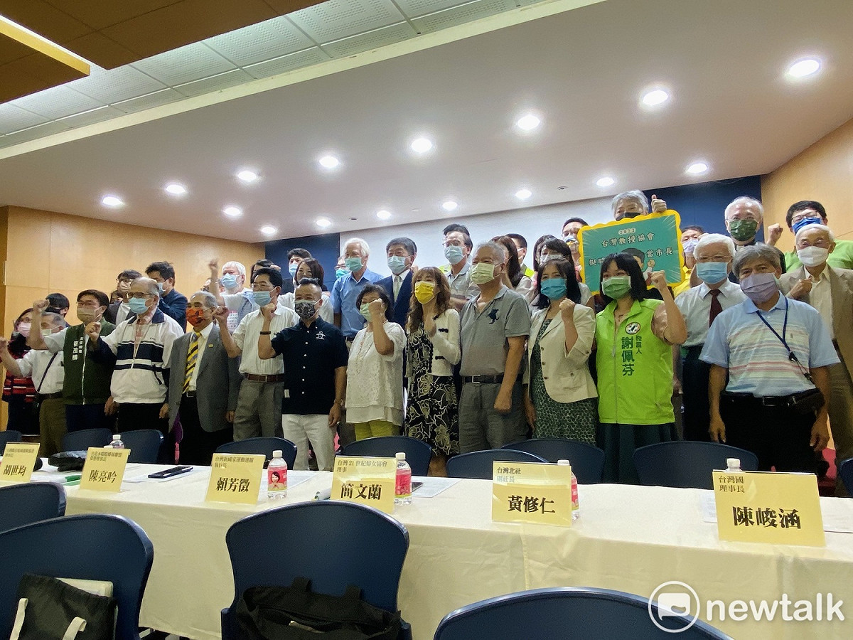 民進黨台北市長參選人陳時中今出席台派聯盟組陳時中聯合後援會成立大會。 圖：周煊惠 / 攝