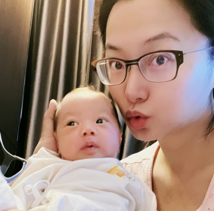 藝人趙小僑產下「典典寶寶」，求子過程歷經流產相當不容易。