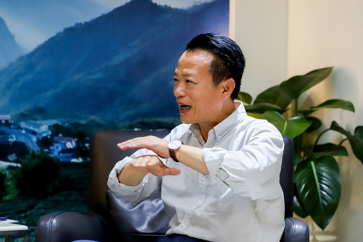嘉義縣長翁章梁接受新頭殼專訪。 圖：嘉義縣政府提供