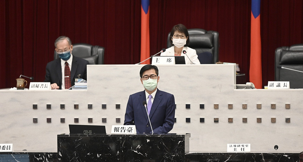 陳其邁(中)市長施政報告。 圖：高雄市政府提供
