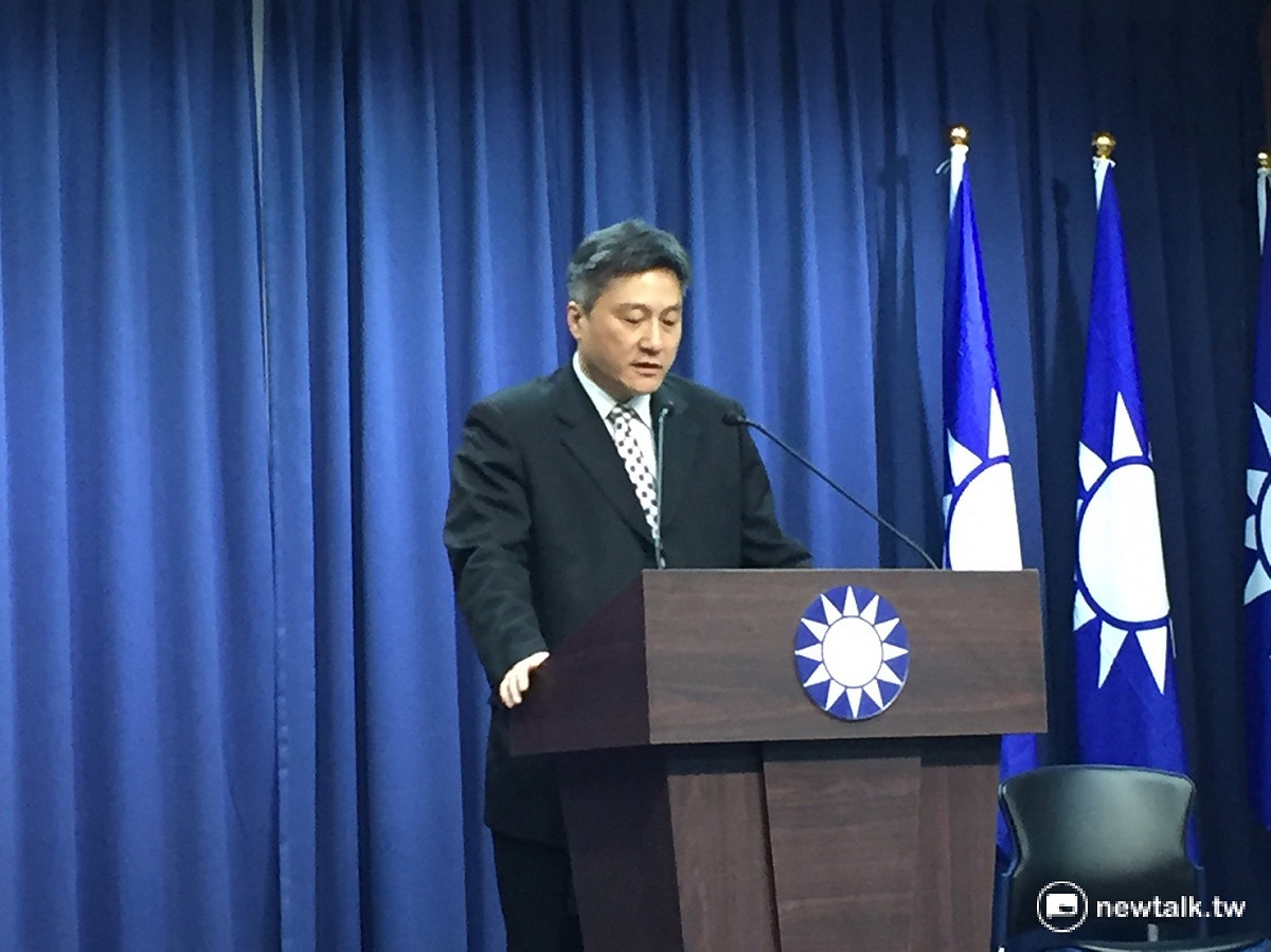針對黨產會稱中投、欣裕台等黨營事業是「鴉片」，國民黨行管會副主委李福軒表示，這是惡劣指控。 圖：鄭佑漢/攝