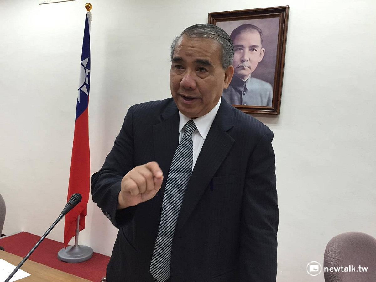 國民黨計畫在9日院會中提藍委費鴻泰《公投法》版本逕付二讀，不過遭到民進黨以多數優勢拉下。 圖：鄭佑漢/攝