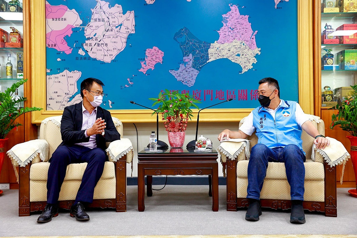 行政院農業委員會主委陳吉仲昨(9)日到金門視察，並與金門縣長楊鎮浯進行多項議題討論。 圖：翻攝自金門縣長楊鎮浯臉書