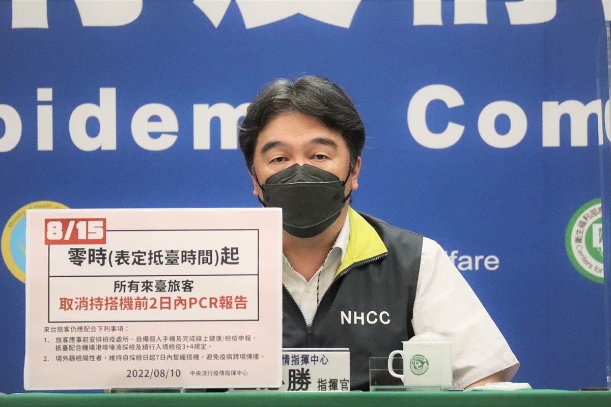 中央流行疫情指揮中心指揮官王必勝。 圖：中央流行疫情指揮中心／提供
