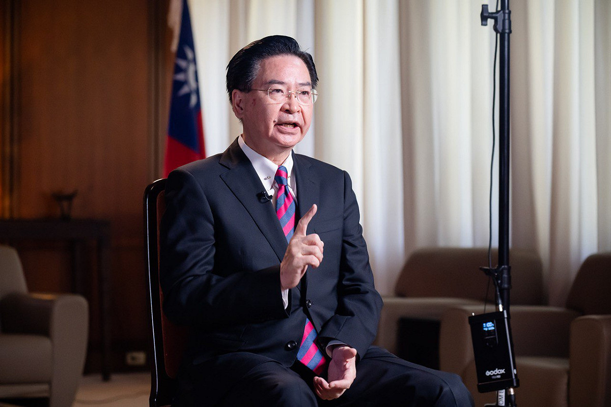 外交部長吳釗燮受訪表示，中國無權干涉台灣和誰做朋友，也無權干涉他國與台灣來往的意願。