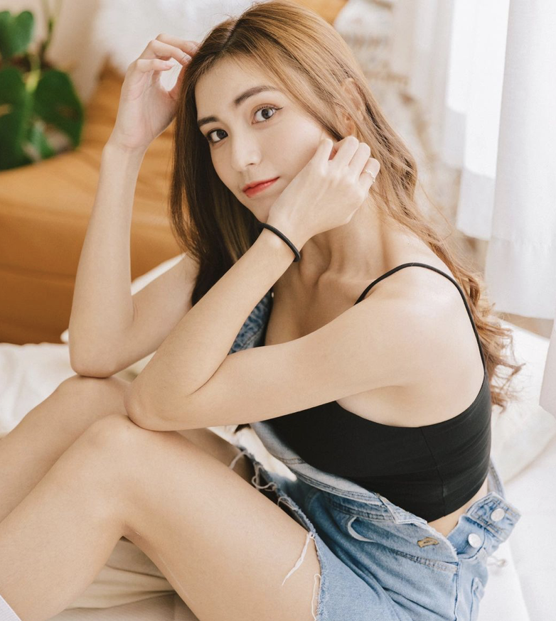 辣曬比基尼！「小昆凌」莎莎秀青春好身材