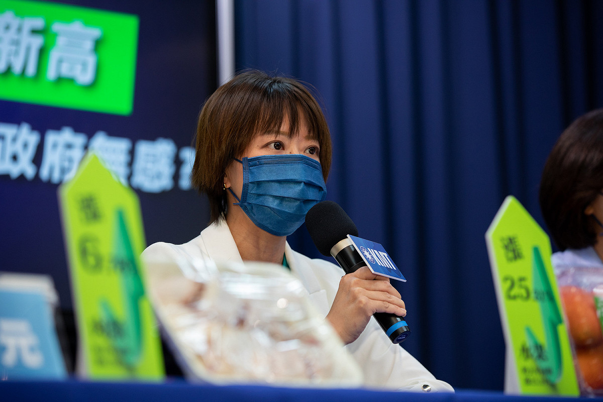 林佳龍呼籲侯友宜發揮改變的勇氣，導正國民黨。新北市議員江怡臻反酸，林佳龍自己真的發揮「改變的勇氣」，從講了24次不選新北，最後鼓起勇氣改選新北市。 圖：江怡臻提供