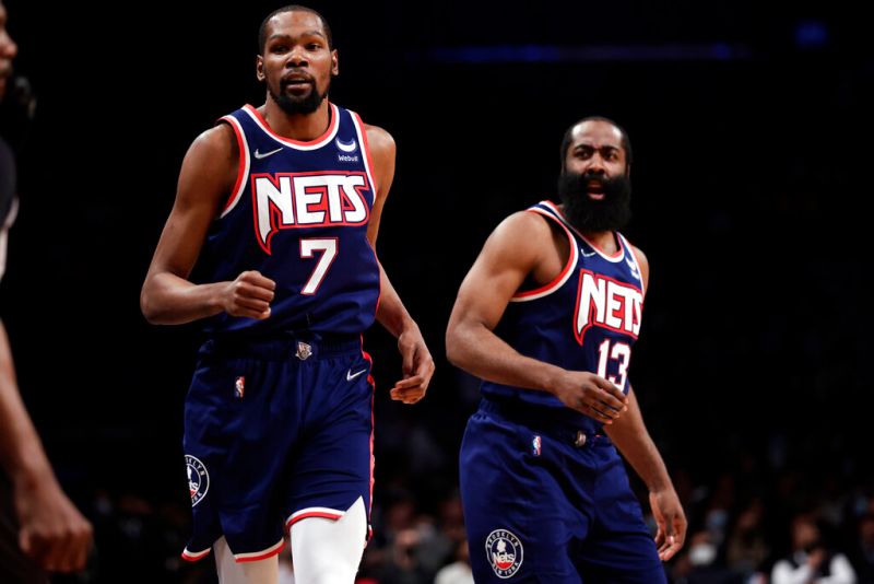 Kevin Durant(左)和James Harden(右)。 圖／美聯社／達志影像