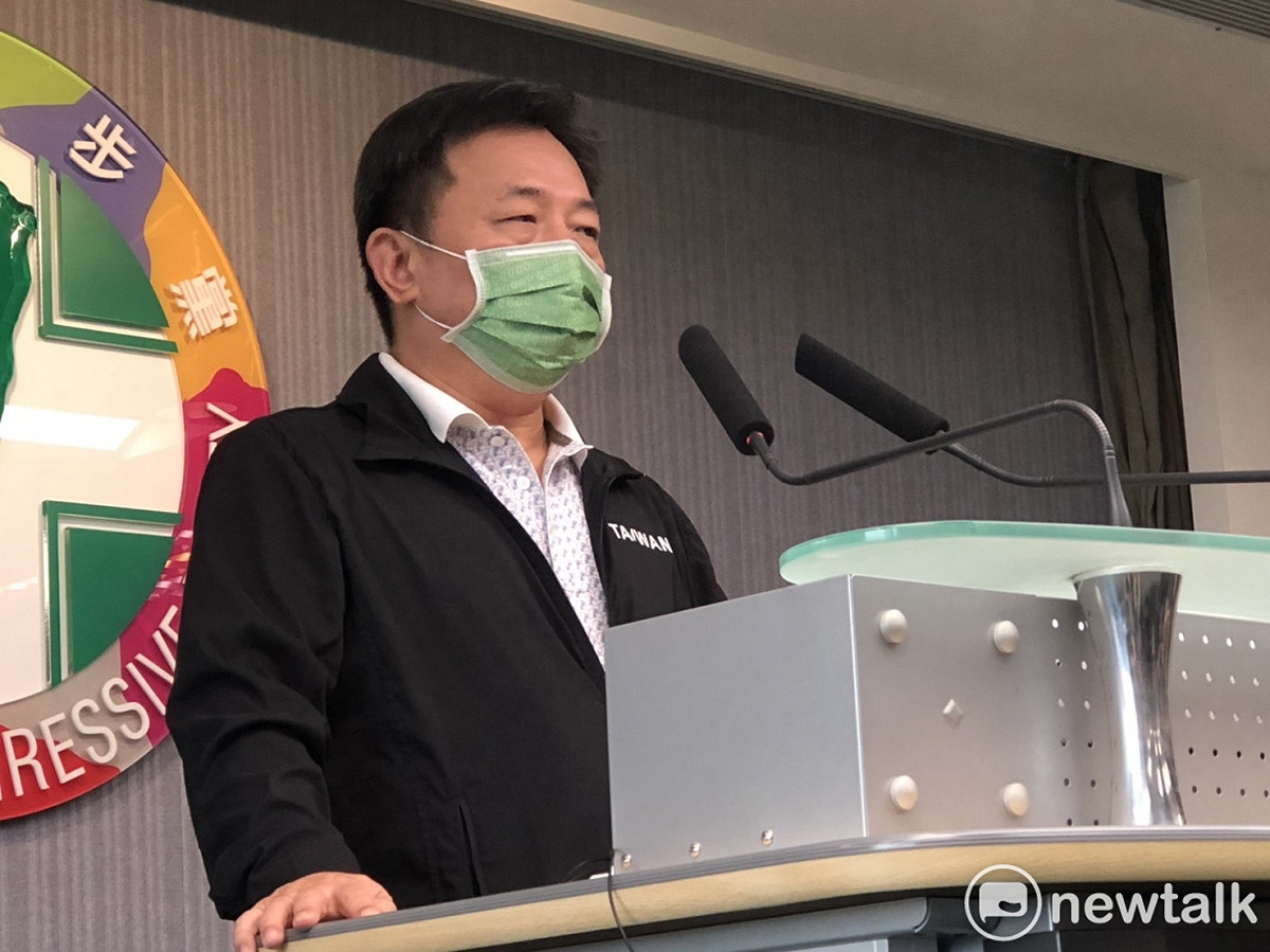 民進黨秘書長林錫耀說明選對會今（12）天的結論。 圖：謝莉慧/攝