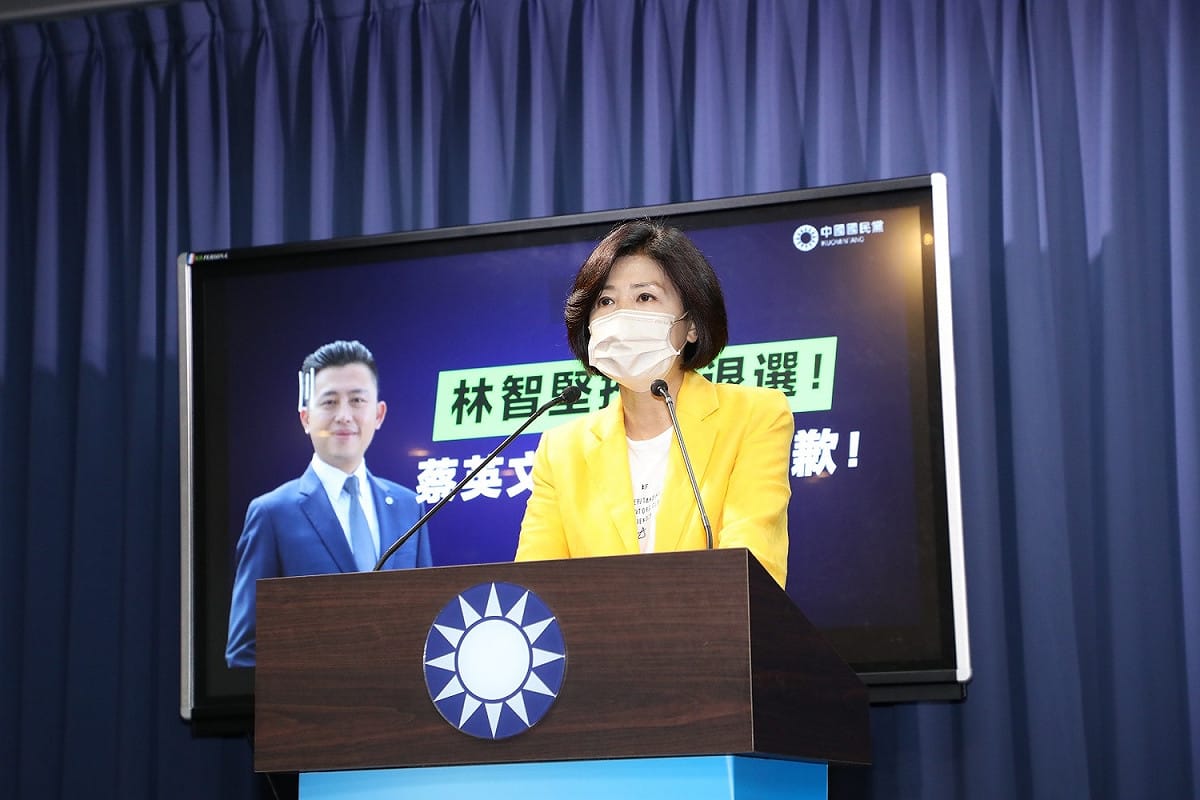 國民黨今（12）天開記者會，要求總統蔡英文為林智堅論文抄襲風波道歉。 圖：國民黨文傳會/提供