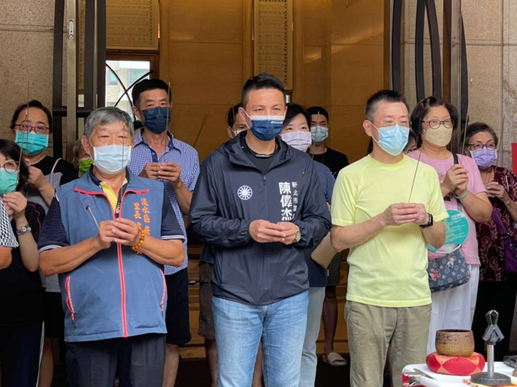 國民黨新北市議員陳偉杰批評，林智堅退選桃園市長，改由立委鄭運鵬上陣，是主嫌走了卻又換上護航的，今天七月依舊鬼話連篇。 圖：陳偉杰提供