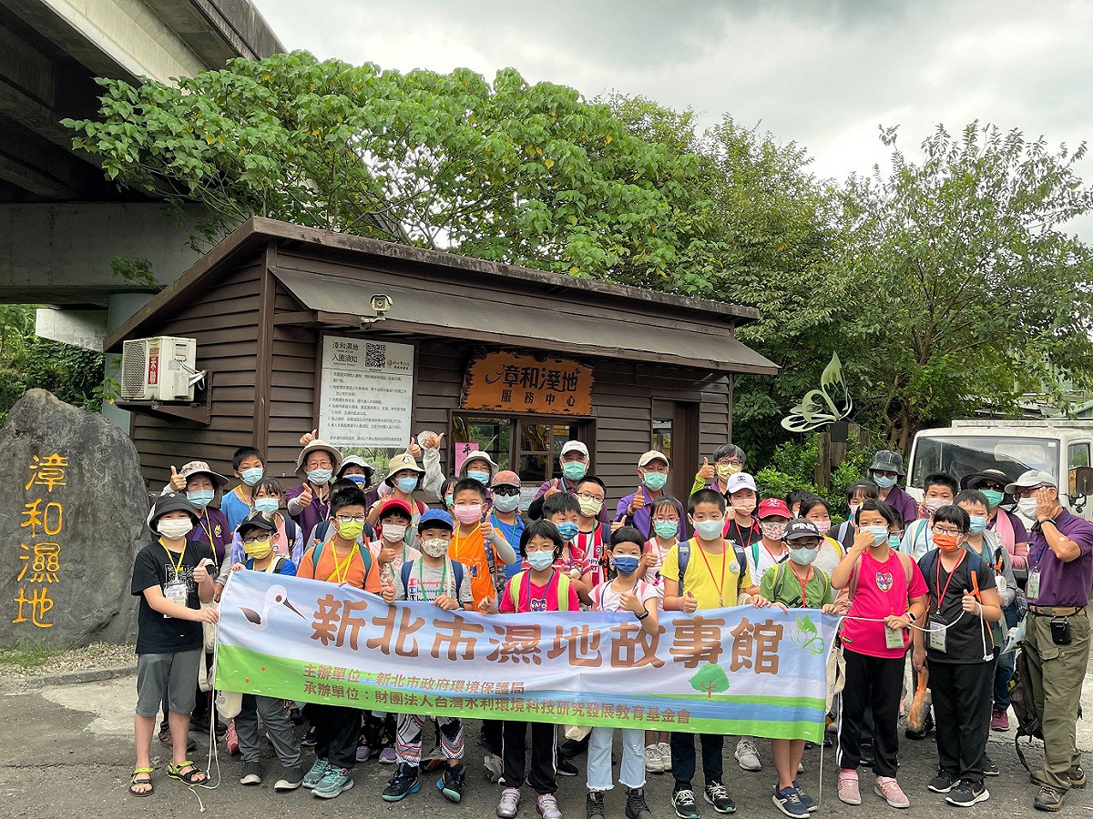 勇闖水世界營隊大合照。