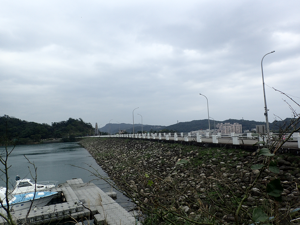 基隆新山水庫水情吃緊，由藍燈轉綠燈。