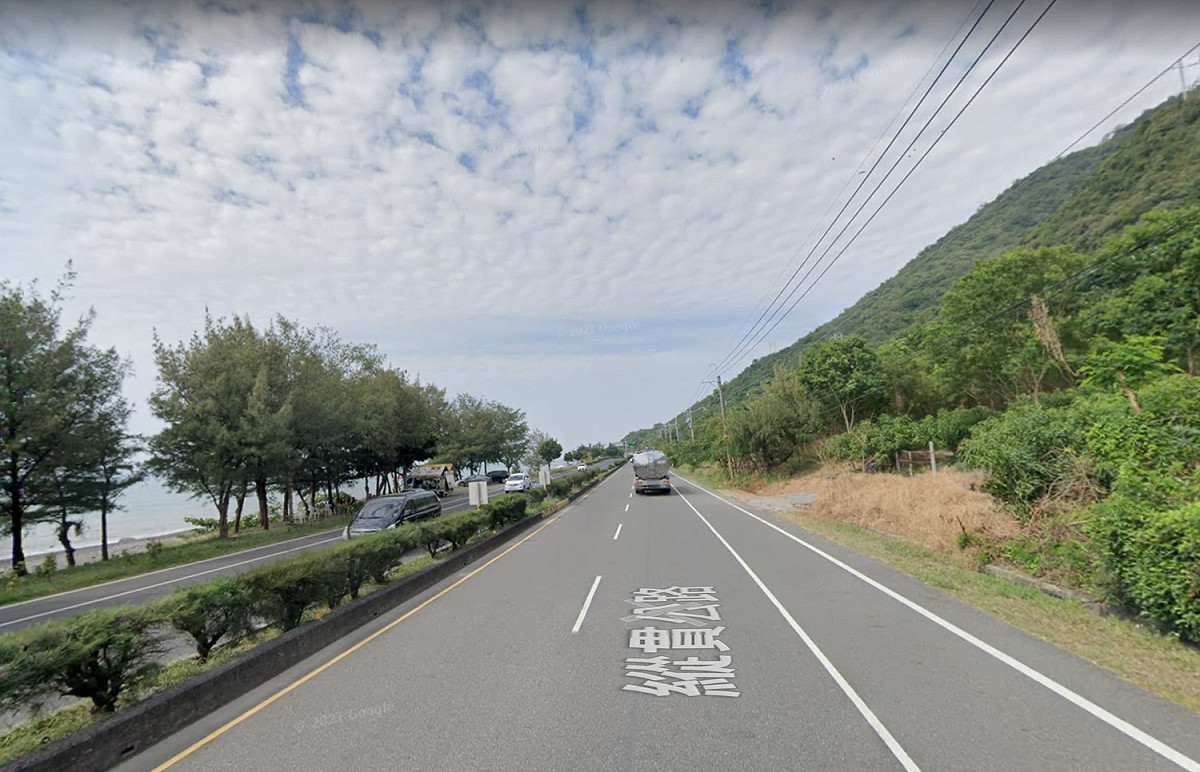 屏鵝公路種樹百里2.0計畫，將電纜、電線及電桿地下化。 圖：翻攝自Google map
