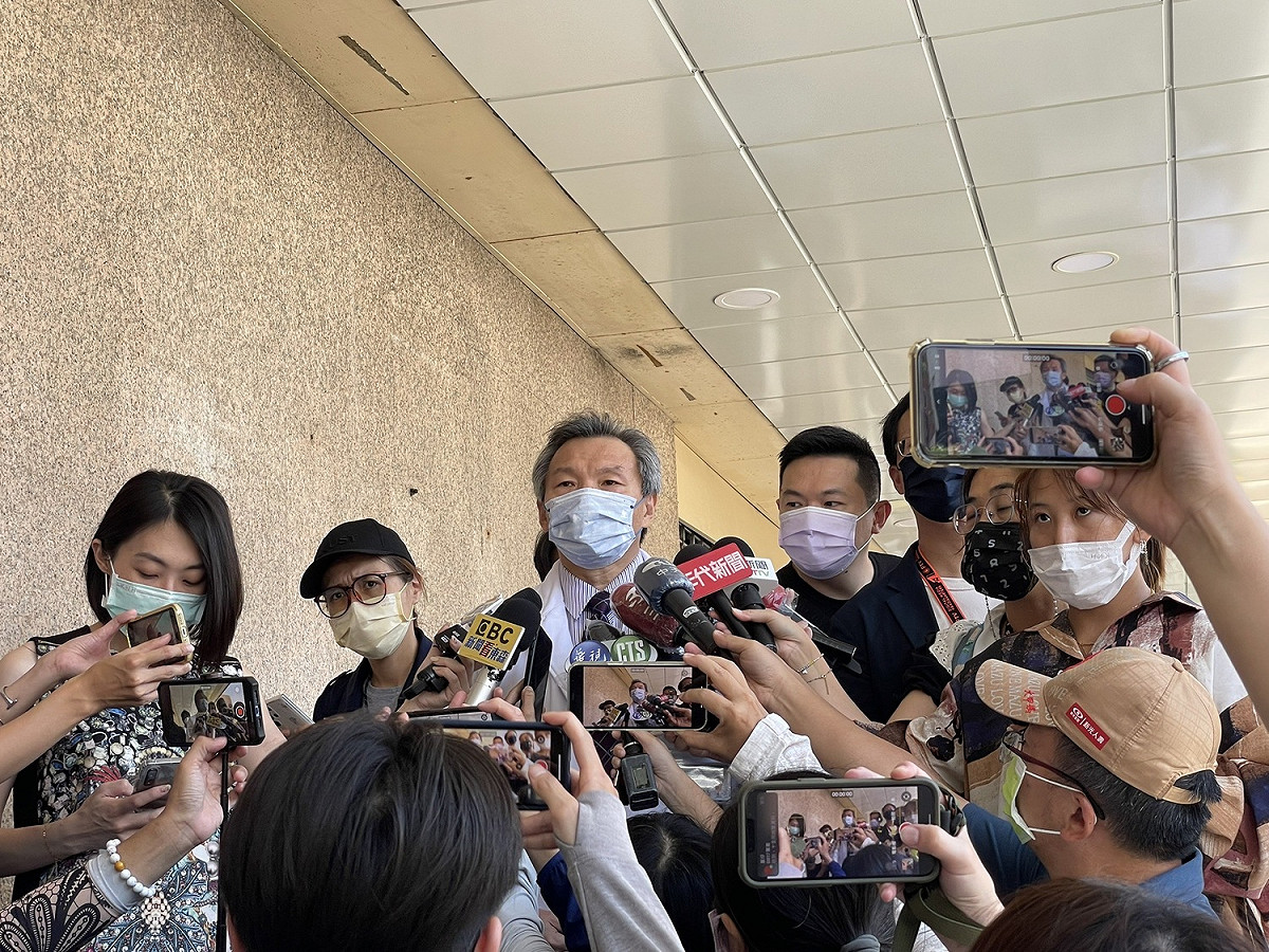 高醫副院長戴嘉言出面說明。 圖：高留公關室提供