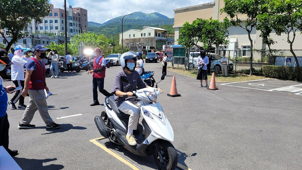 金山在地機車路考。 圖：金山區公所／提供