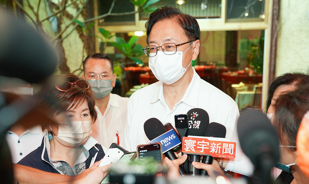 張善政大酸民進黨改換鄭運鵬選桃園市長，是「走了一個抄襲的，來了一個挺抄襲的」。 圖：張善政競辦／提供