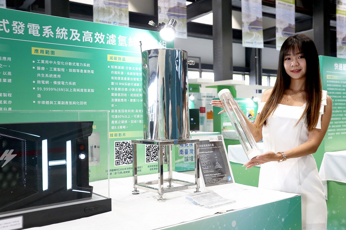 氫能是未來關鍵新能源，工研院「工業製程餘氫發電及純化回收技術」能有效將製程餘氫回收利用，除可協助產業減少餘氫去化燃燒的碳排以外，更可降低購置氫氣成本，創造潔淨綠電。