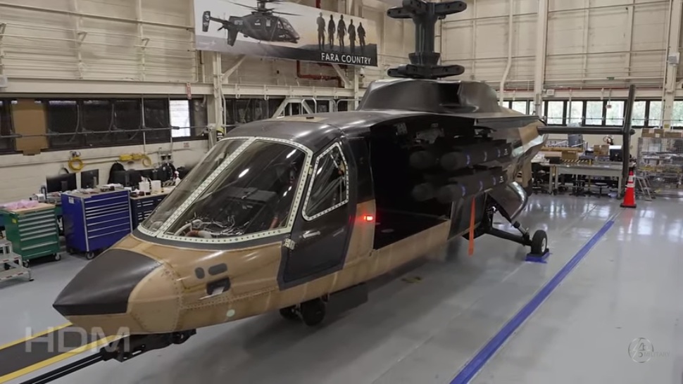 美國塞考斯基公司(Sikorsky)為陸軍「未來攻擊偵察機」(FARA)計劃開發的「突擊者X」(Raider X)原型機。 圖：翻攝YouTube/ HBB Defense Military