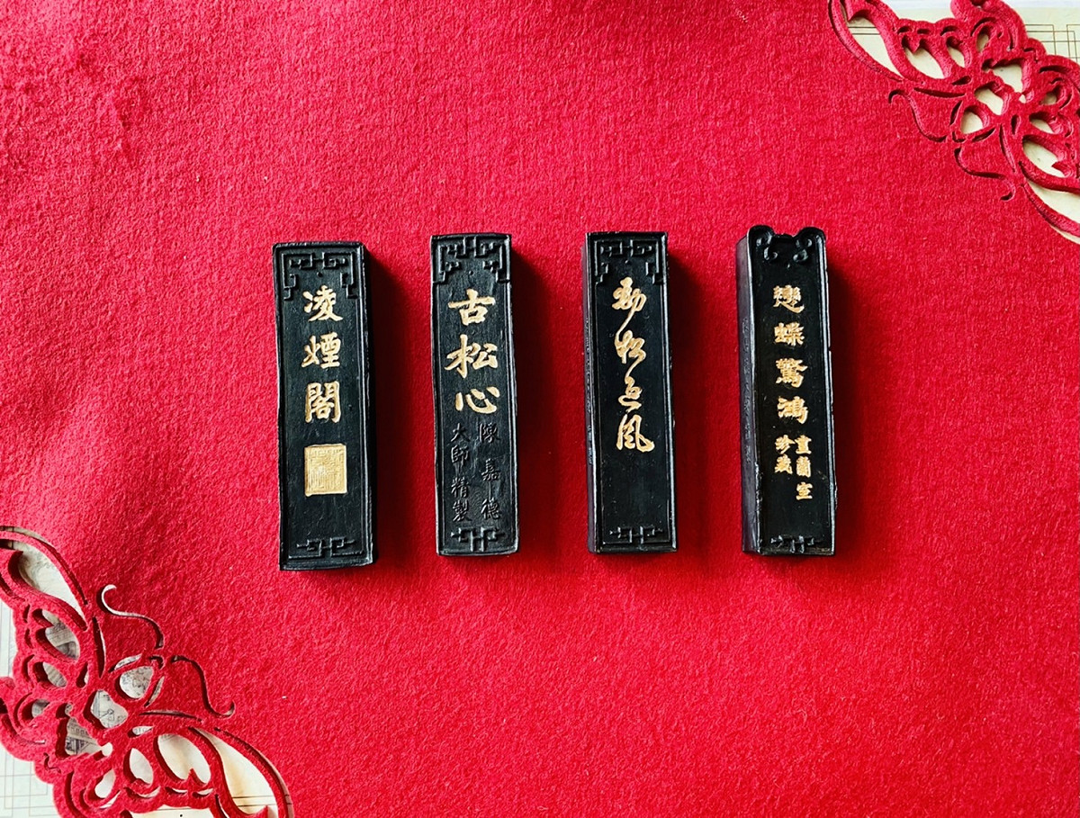 林園文創商店限量展售新北勢在地藝師作品陳嘉德藝師手作煙墨。