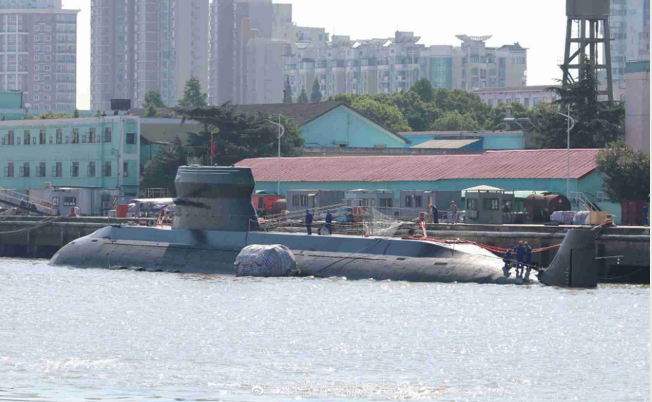 中共海軍的最新潛艇039D 型。