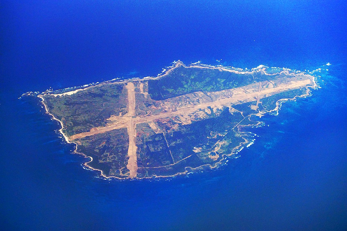 馬毛島是日本第二大無人島，全島面積約8.2平方公里，鄰接大隅海峽，戰略位置重要。 圖：翻攝維基百科/CC BY 2.5
