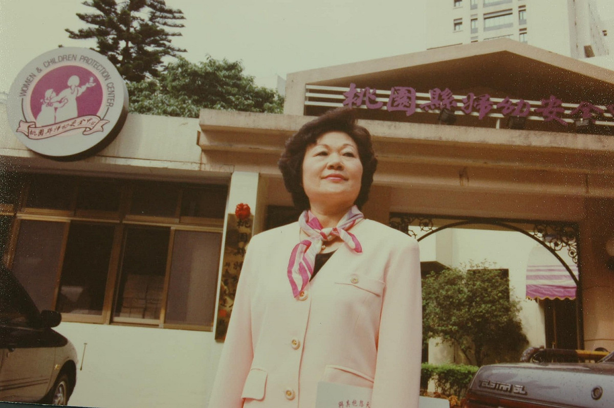「台灣自救運動宣言」起草人魏廷朝妻子、民進黨前立委張慶惠，今（19）日中午辭世，享壽80歲。 圖：取自魏筠臉書