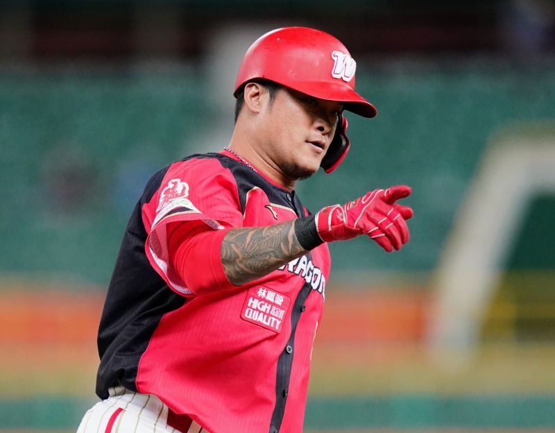 ▲味全龍林智勝開轟。 圖/味全龍球團提供