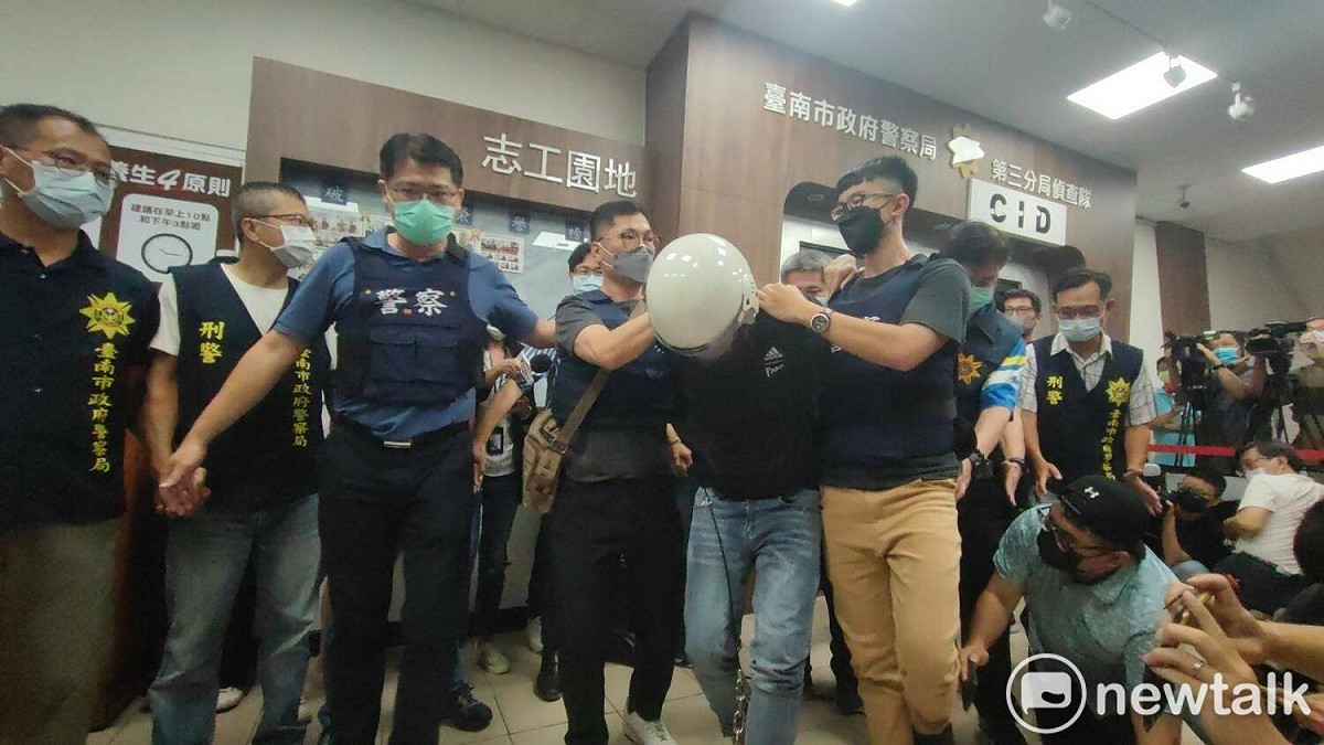 涉嫌殘忍殺害兩名員警的凶嫌林信吾涉犯殺人等罪遭台南地檢署聲押，台南地方法院開庭裁定羈押。（資料照片） 圖：黃博郎/攝
