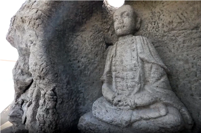 重慶巴南，明清摩崖造像露臉